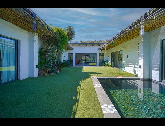 5 BEDROOM HOUSE FOR SALE IN MORNING STAR